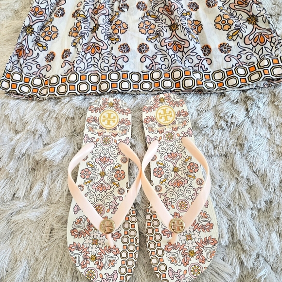 NWOT Tory Burch Hicks Garden Flip Flops - Picture 15 of 15